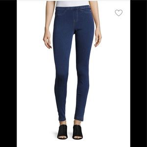 Hue brand dark wash jeggings. Size XL. So comfy